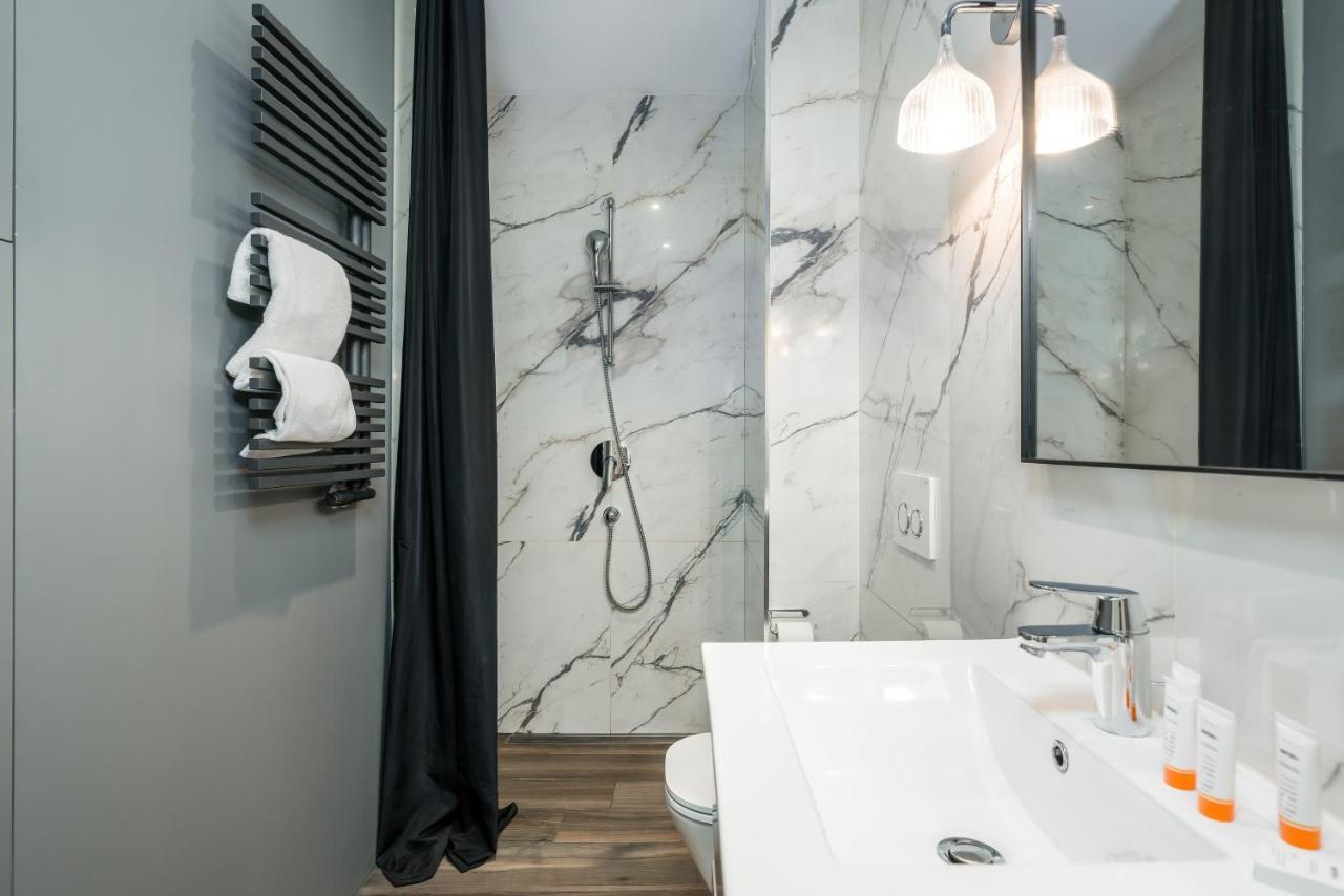 Maraton Gardens By Renters Apartament *